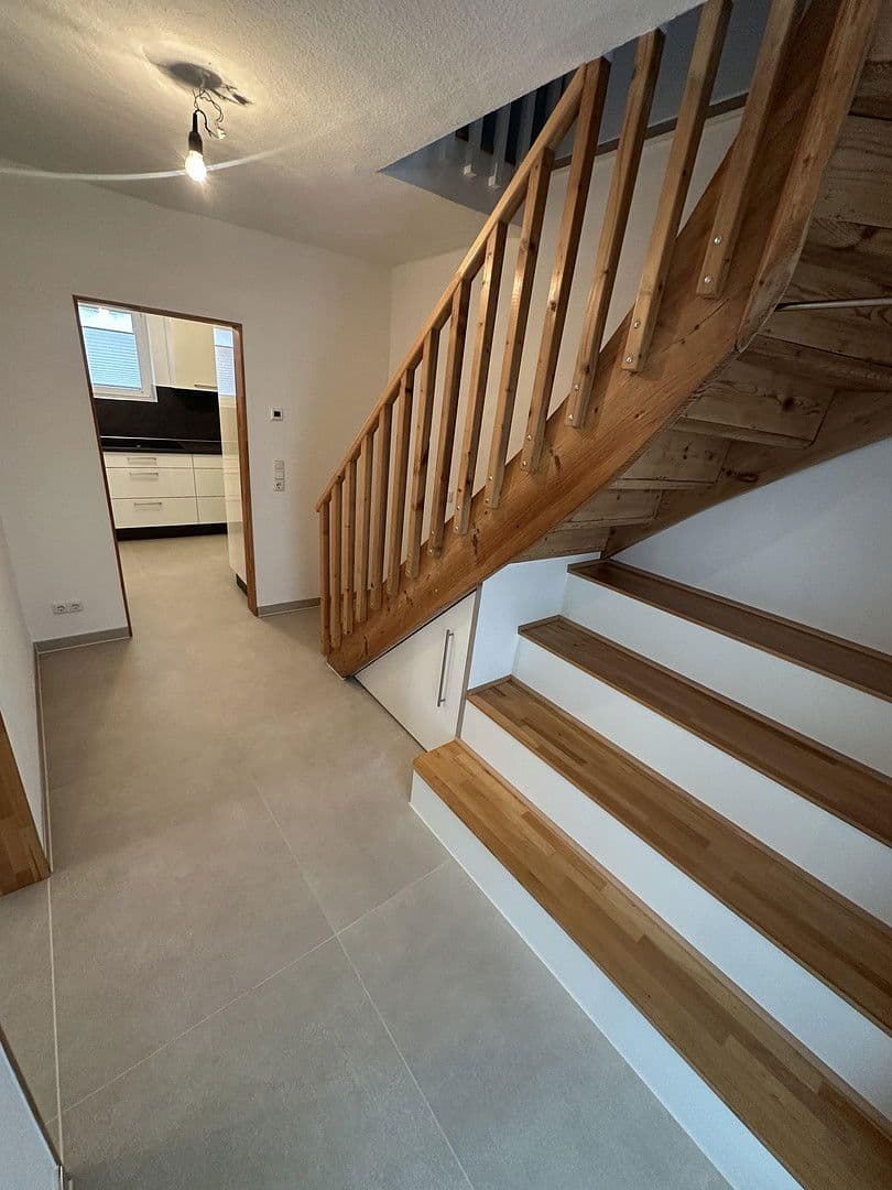 Predaj domu 104 m², pozemek 150 m², Heidenfahrt 14, Ingelheim am Rhein, Porýnie-Falcko Predaj domu 104 m², pozemek 150 m², Heidenfahrt 14, Ingelheim am Rhein, Porýnie-Falcko