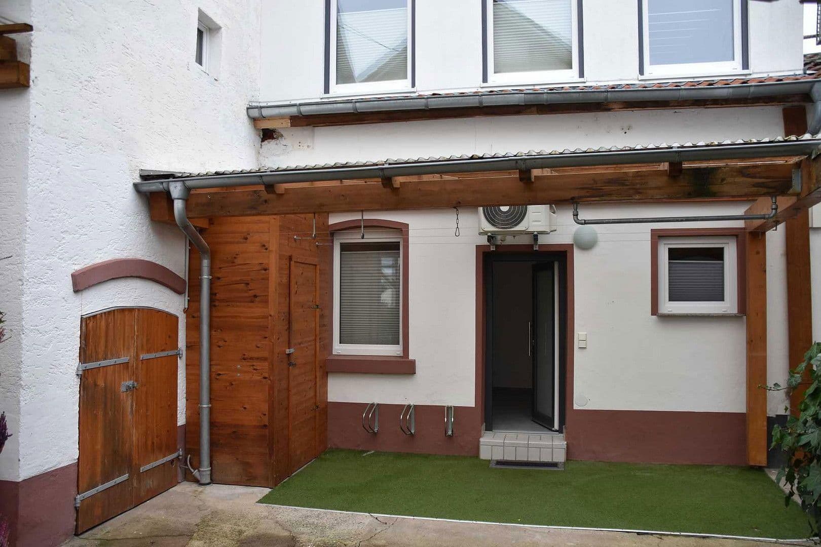 Predaj domu 104 m², pozemek 150 m², Heidenfahrt 14, Ingelheim am Rhein, Porýnie-Falcko Predaj domu 104 m², pozemek 150 m², Heidenfahrt 14, Ingelheim am Rhein, Porýnie-Falcko