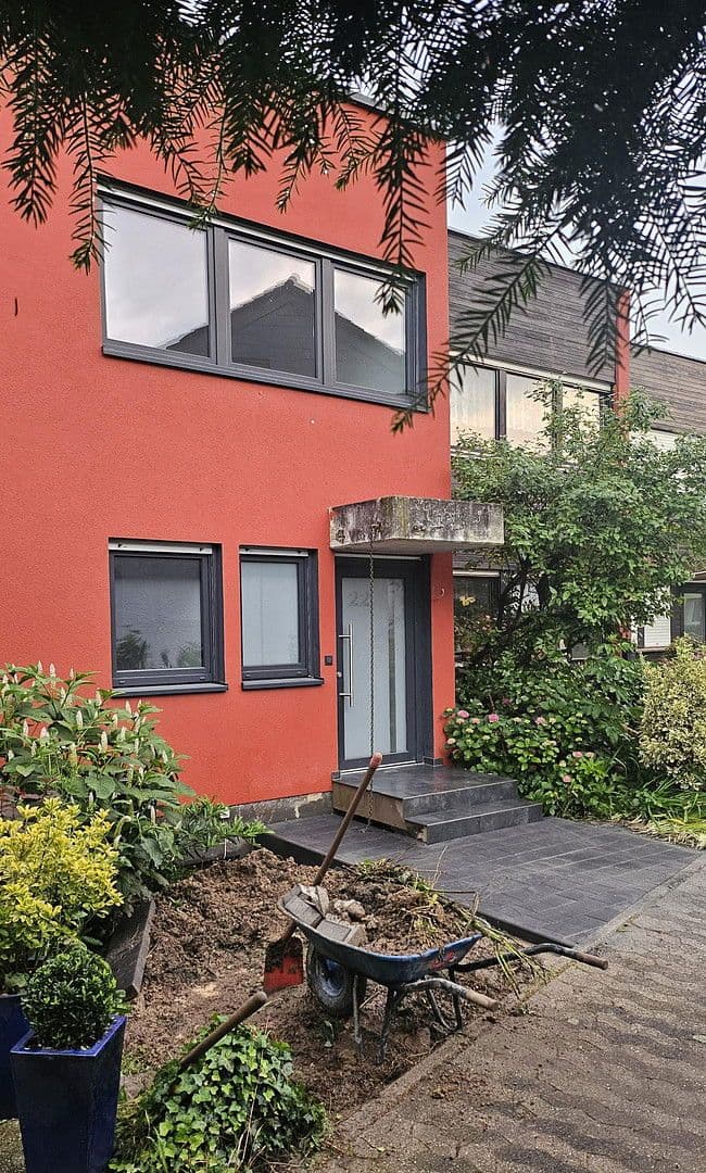 Prenájom domu 120 m², pozemek 172 m², Bensheim, Hesensko Prenájom domu 120 m², pozemek 172 m², Bensheim, Hesensko