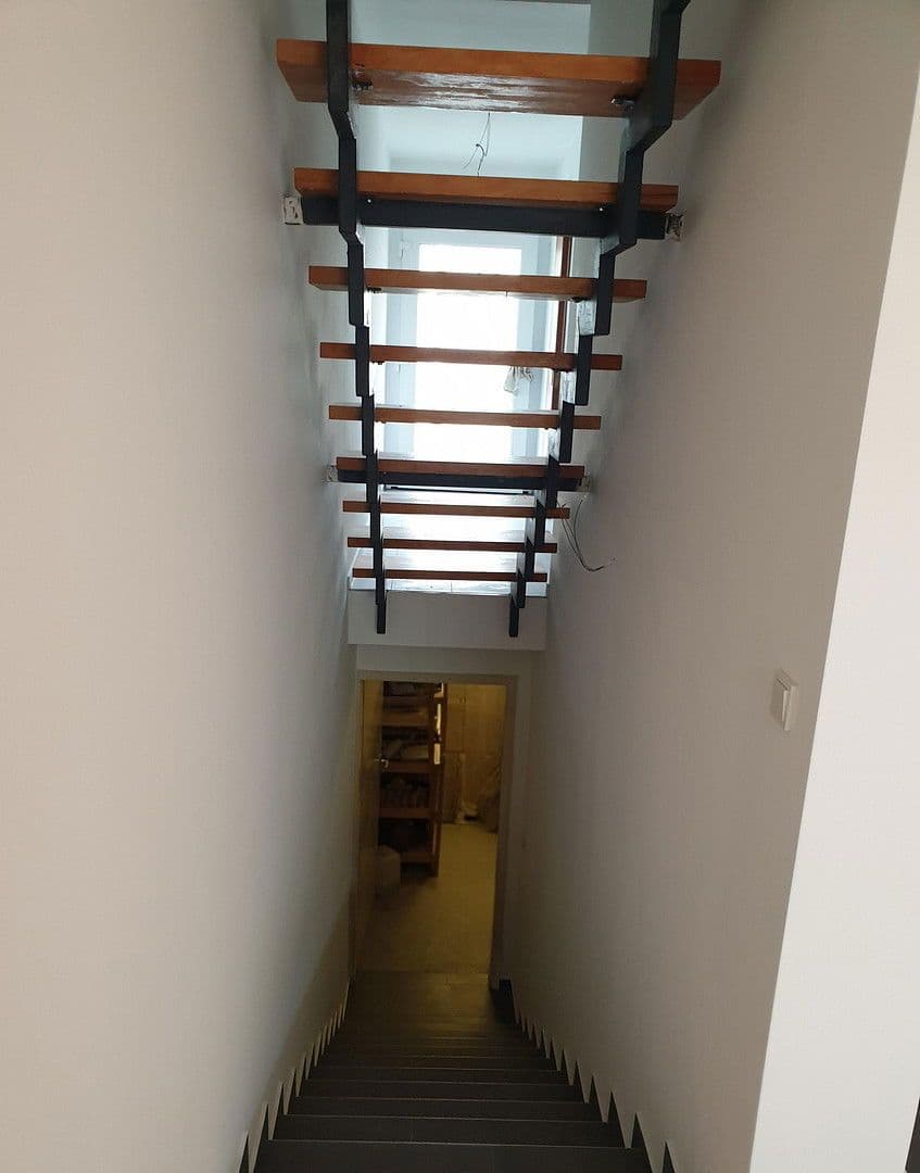 Prenájom domu 120 m², pozemek 172 m², Bensheim, Hesensko Prenájom domu 120 m², pozemek 172 m², Bensheim, Hesensko