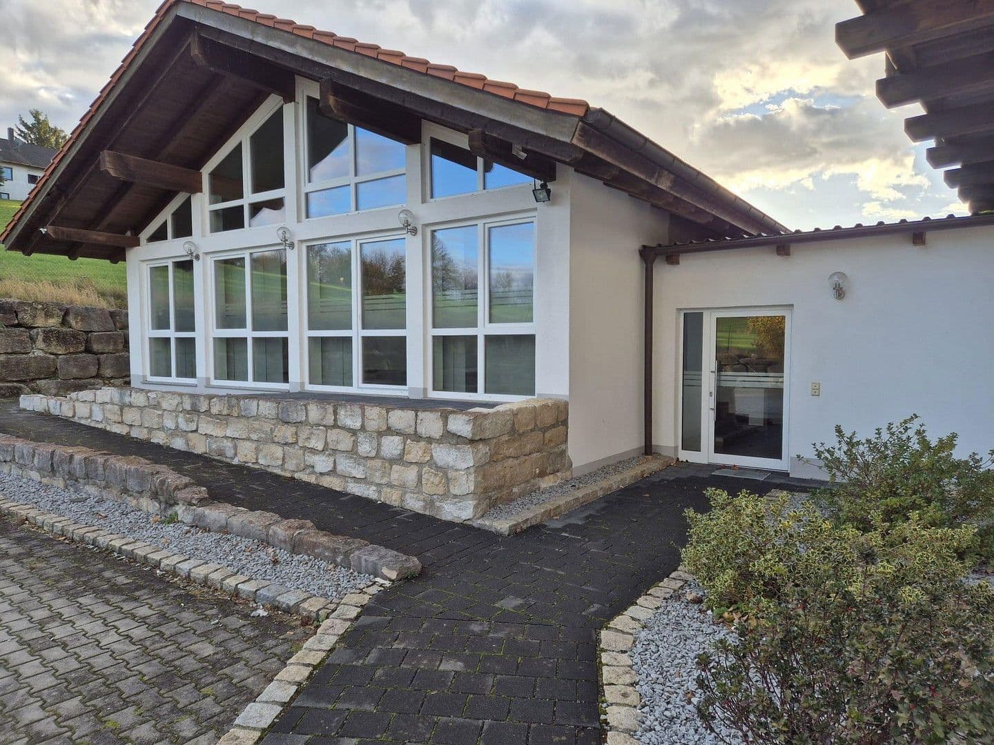 Prenájom kancelárie 150 m², Schwindegg, Bavorsko Prenájom kancelárie 150 m², Schwindegg, Bavorsko