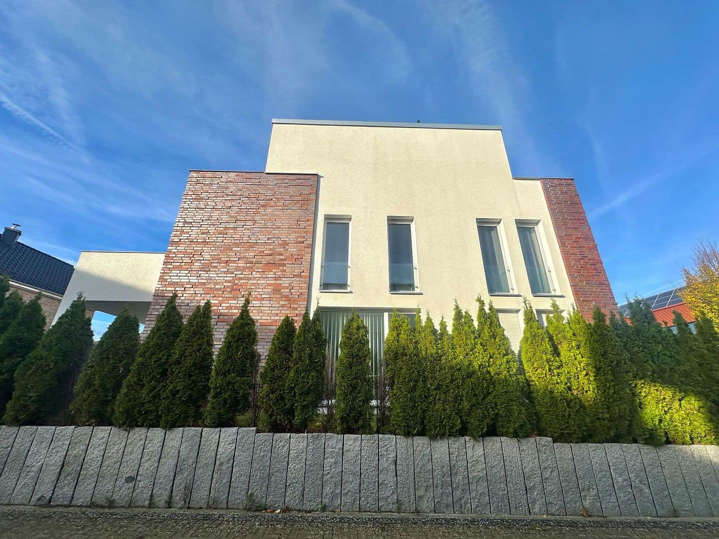 Predaj domu 578 m², pozemek 605 m², Lise-Meitner Straße 7, Hildesheim, Dolné Sasko Predaj domu 578 m², pozemek 605 m², Lise-Meitner Straße 7, Hildesheim, Dolné Sasko