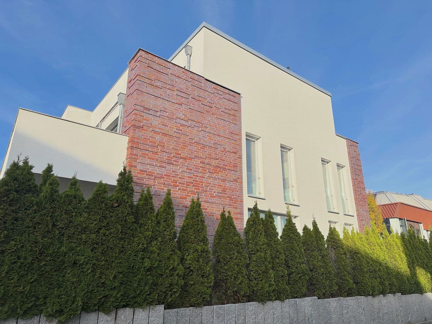 Predaj domu 578 m², pozemek 605 m², Lise-Meitner Straße 7, Hildesheim, Dolné Sasko Predaj domu 578 m², pozemek 605 m², Lise-Meitner Straße 7, Hildesheim, Dolné Sasko