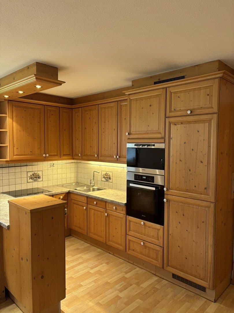 Prenájom bytu 4-izbový 120 m², Kupfstattgasse 18, Jochberg, Tirolsko Prenájom bytu 4-izbový 120 m², Kupfstattgasse 18, Jochberg, Tirolsko