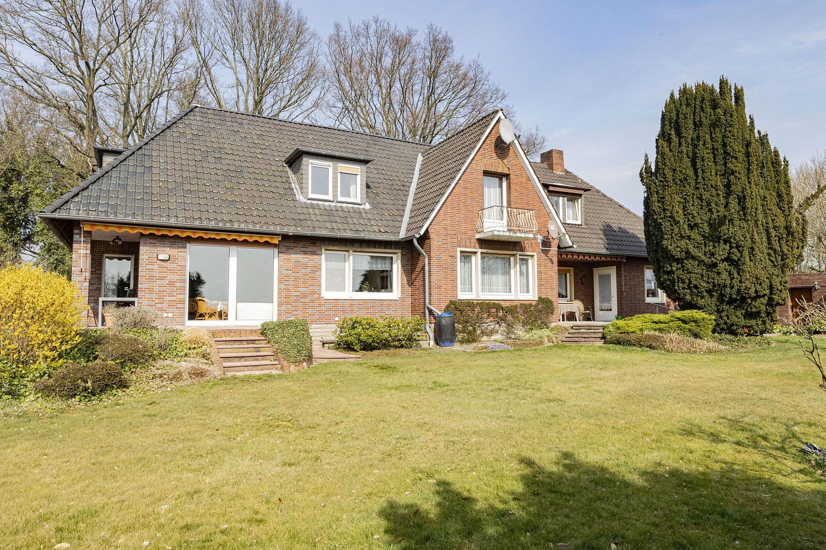 Predaj domu 258 m², pozemek 4.565 m², Petershagen, Severné Porýnie - Westfálsko Predaj domu 258 m², pozemek 4.565 m², Petershagen, Severné Porýnie - Westfálsko