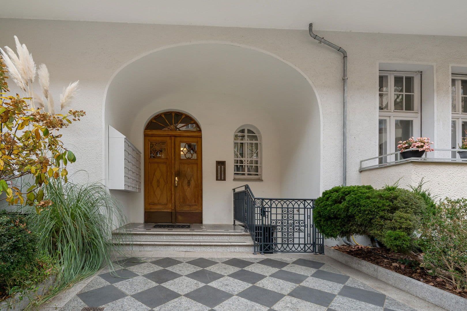 Predaj bytu 5-izbový 160 m², Berlin, Berlín Predaj bytu 5-izbový 160 m², Berlin, Berlín