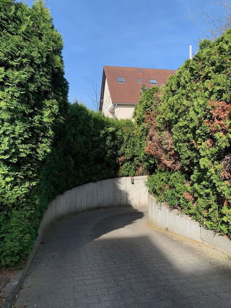 Prenájom bytu 2-izbový 65 m², Bonn Beuel Holzlar, Severné Porýnie - Westfálsko Prenájom bytu 2-izbový 65 m², Bonn Beuel Holzlar, Severné Porýnie - Westfálsko