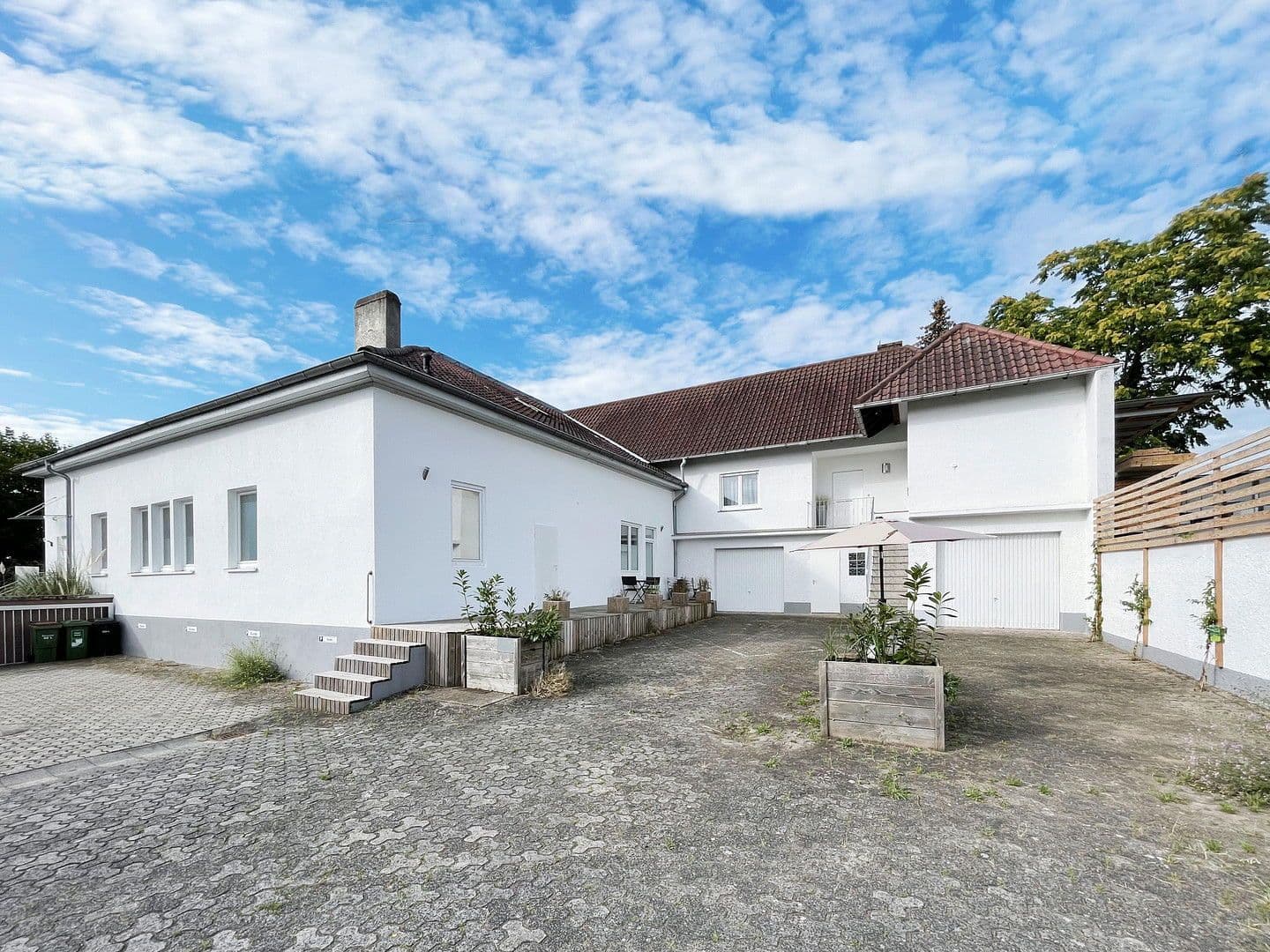 Predaj domu 425 m², pozemek 924 m², Mainz, Porýnie-Falcko Predaj domu 425 m², pozemek 924 m², Mainz, Porýnie-Falcko