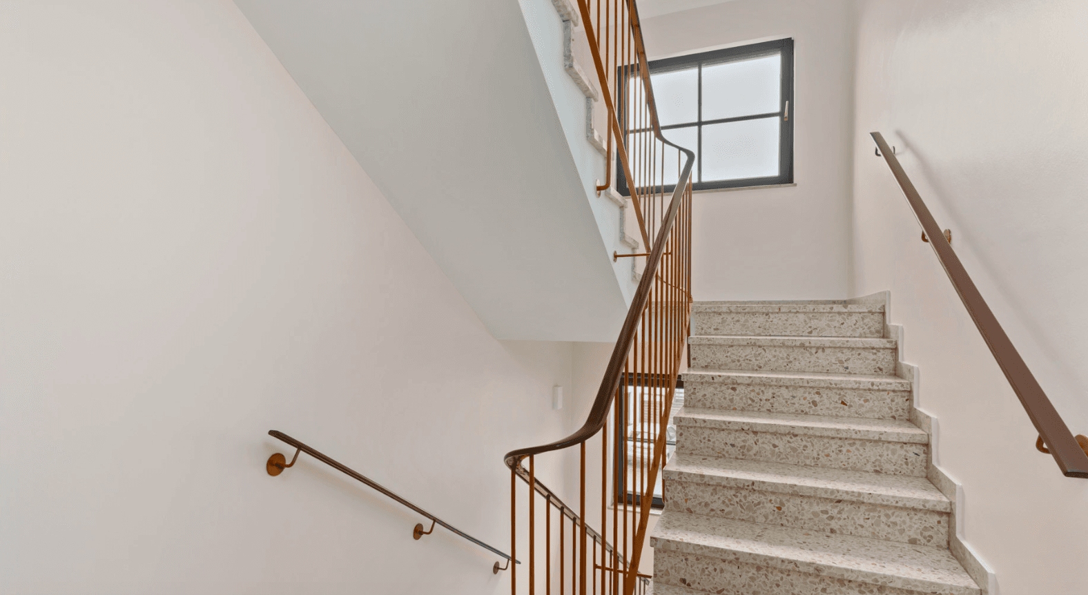 Prenájom bytu 3-izbový 91 m², Bremen, Brémy Prenájom bytu 3-izbový 91 m², Bremen, Brémy