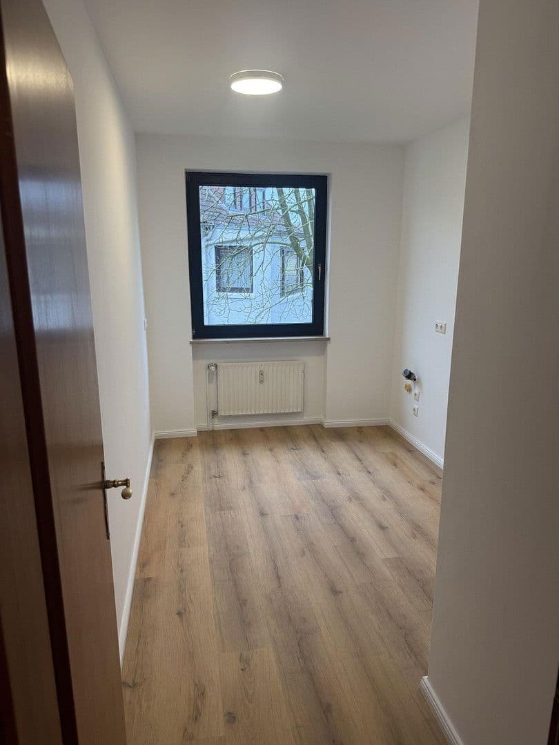 Prenájom bytu 3-izbový 91 m², Bremen, Brémy Prenájom bytu 3-izbový 91 m², Bremen, Brémy