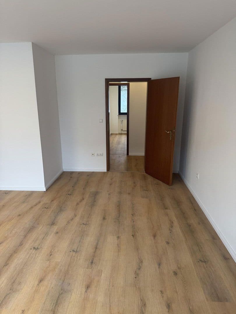 Prenájom bytu 3-izbový 91 m², Bremen, Brémy Prenájom bytu 3-izbový 91 m², Bremen, Brémy