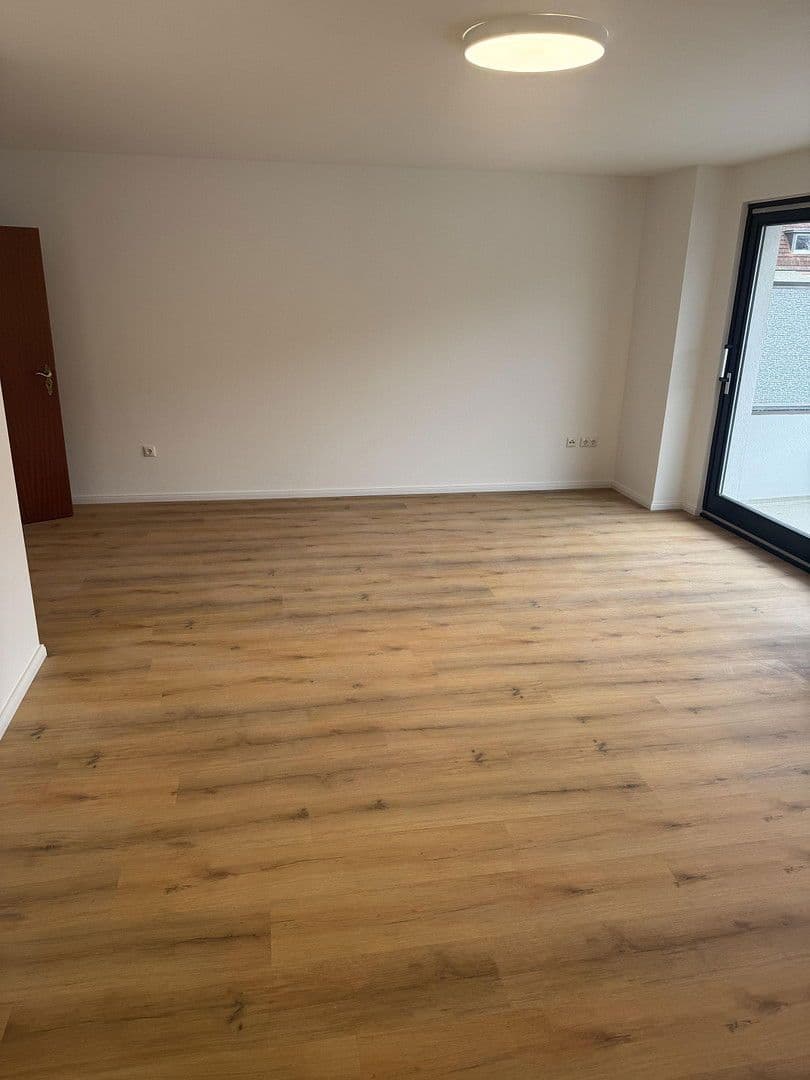 Prenájom bytu 3-izbový 91 m², Bremen, Brémy Prenájom bytu 3-izbový 91 m², Bremen, Brémy