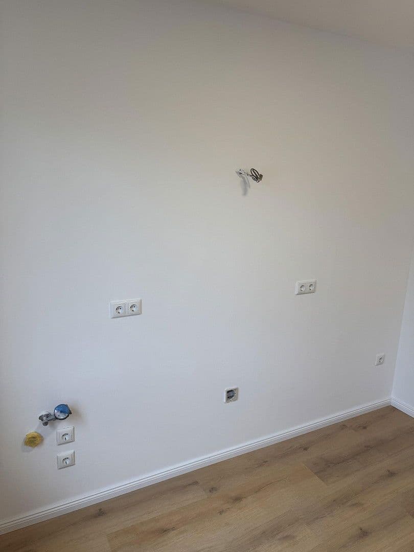 Prenájom bytu 3-izbový 91 m², Bremen, Brémy Prenájom bytu 3-izbový 91 m², Bremen, Brémy