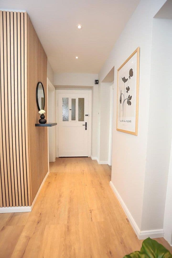 Prenájom bytu 2-izbový 62 m², Nürnberg, Bavorsko Prenájom bytu 2-izbový 62 m², Nürnberg, Bavorsko