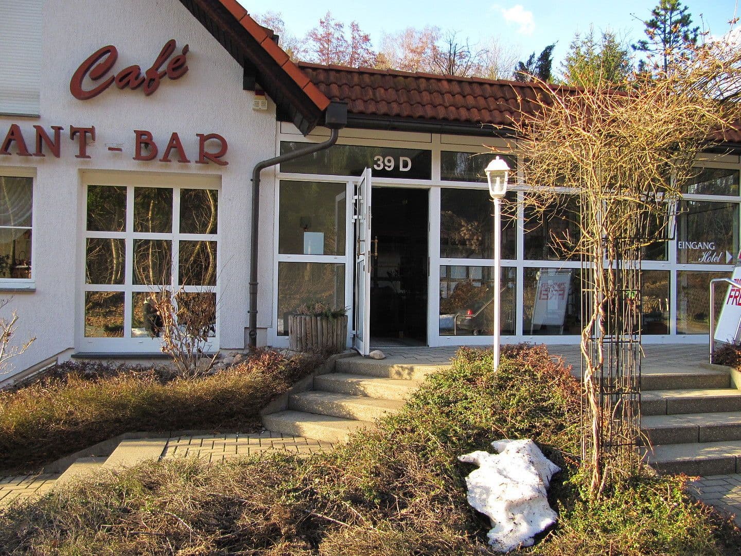 Predaj nebytového priestoru 1.799 m², Wernesgrüner Straße 39 d, Rodewisch, Sasko Predaj nebytového priestoru 1.799 m², Wernesgrüner Straße 39 d, Rodewisch, Sasko