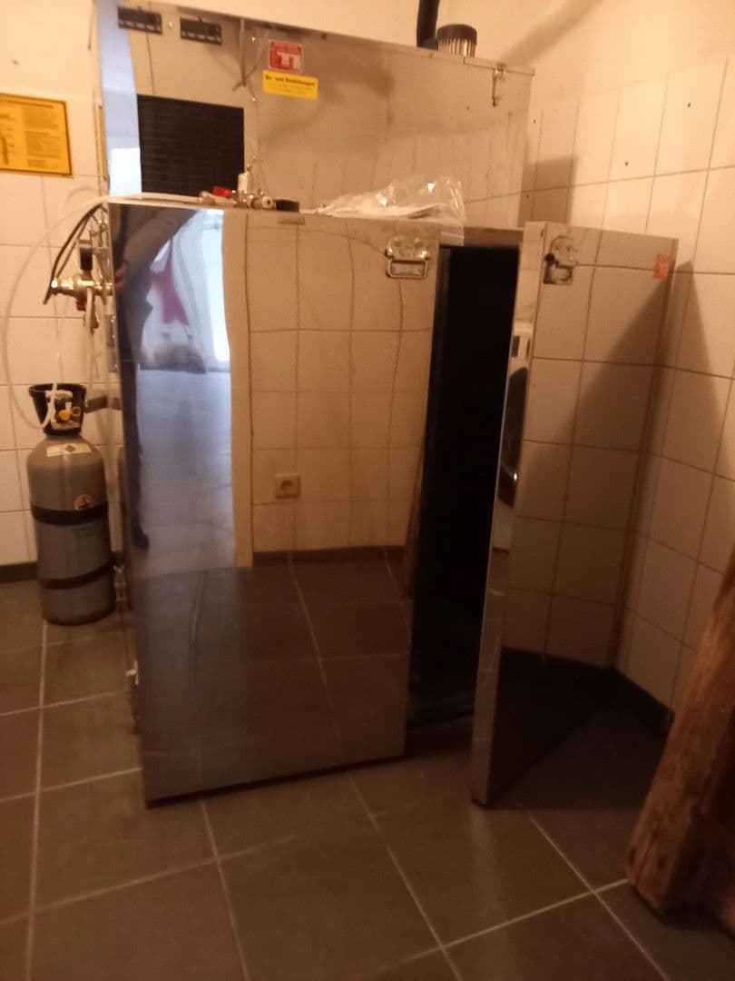 Predaj nebytového priestoru 1.799 m², Wernesgrüner Straße 39 d, Rodewisch, Sasko Predaj nebytového priestoru 1.799 m², Wernesgrüner Straße 39 d, Rodewisch, Sasko