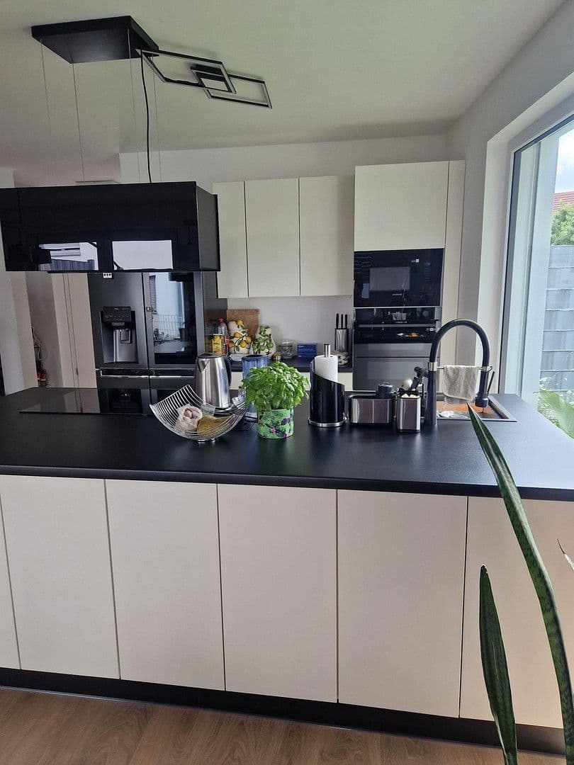 Prenájom domu 137 m², pozemek 249 m², Paderborn, Severné Porýnie - Westfálsko Prenájom domu 137 m², pozemek 249 m², Paderborn, Severné Porýnie - Westfálsko