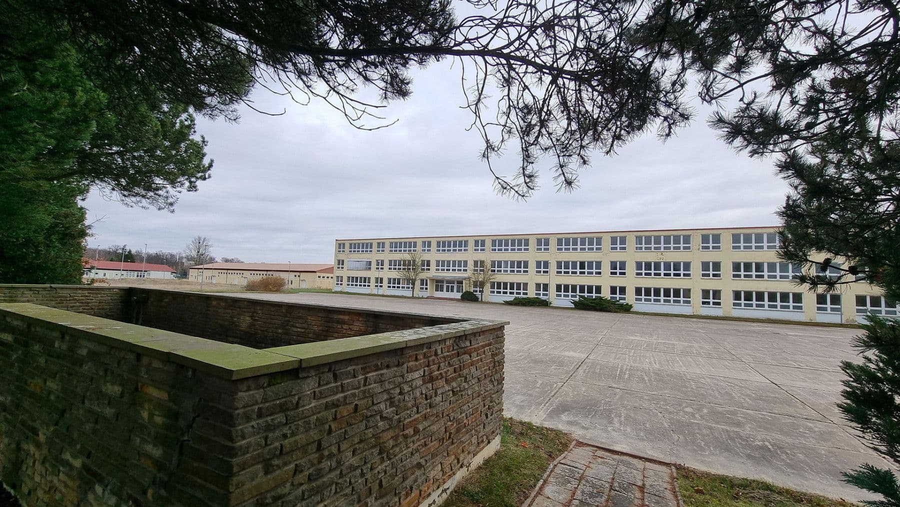 Predaj nebytového priestoru 19.000 m², Lützowstr. 1, Stavenhagen, Meklenbursko-Predpomoransko Predaj nebytového priestoru 19.000 m², Lützowstr. 1, Stavenhagen, Meklenbursko-Predpomoransko