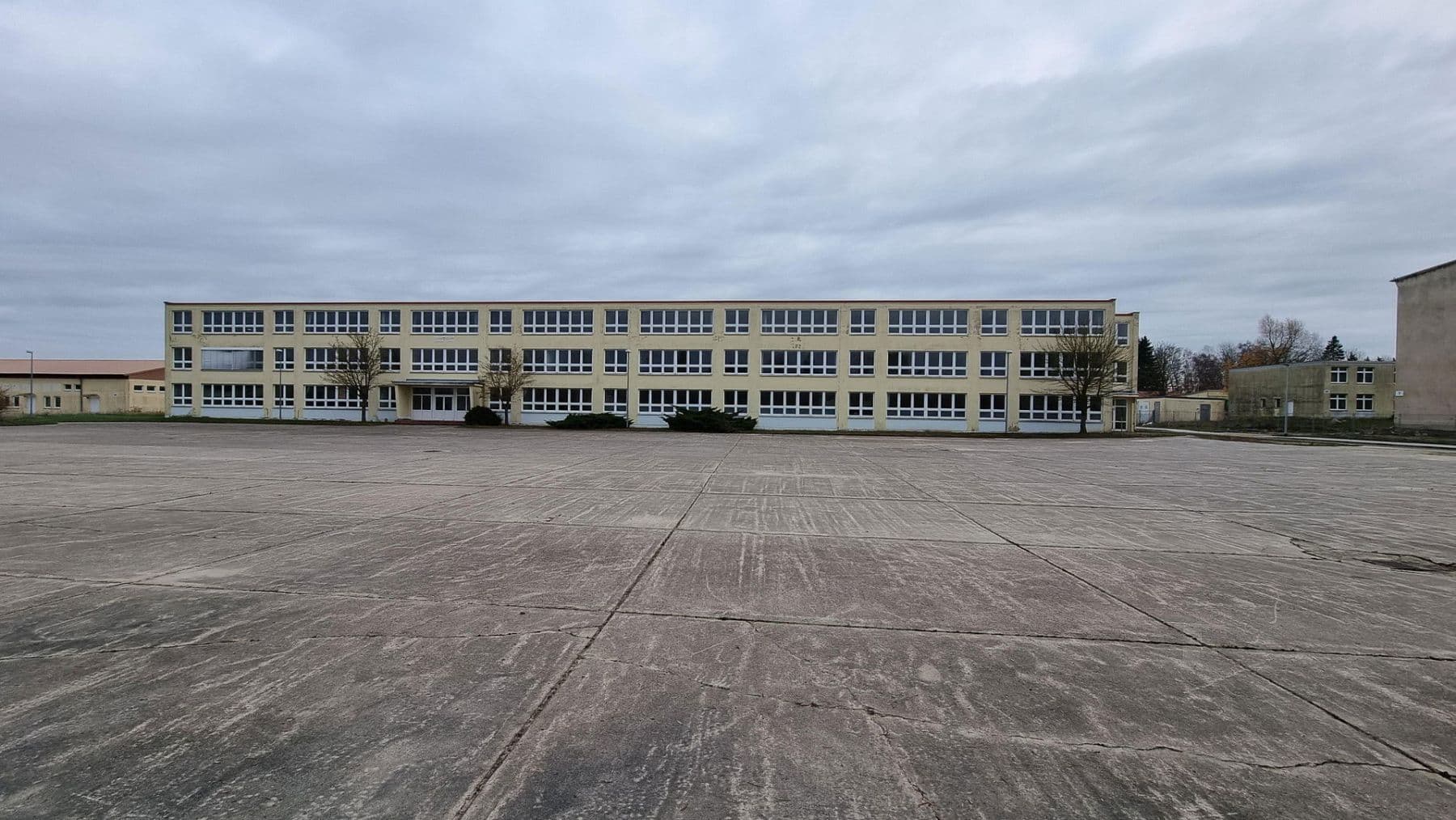 Predaj nebytového priestoru 19.000 m², Lützowstr. 1, Stavenhagen, Meklenbursko-Predpomoransko Predaj nebytového priestoru 19.000 m², Lützowstr. 1, Stavenhagen, Meklenbursko-Predpomoransko