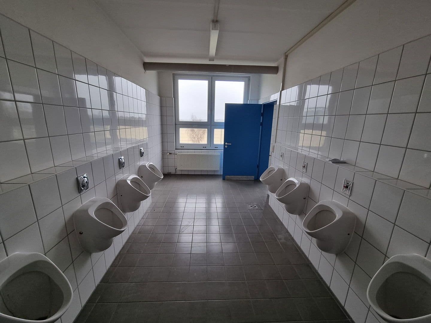 Predaj nebytového priestoru 19.000 m², Lützowstr. 1, Stavenhagen, Meklenbursko-Predpomoransko Predaj nebytového priestoru 19.000 m², Lützowstr. 1, Stavenhagen, Meklenbursko-Predpomoransko