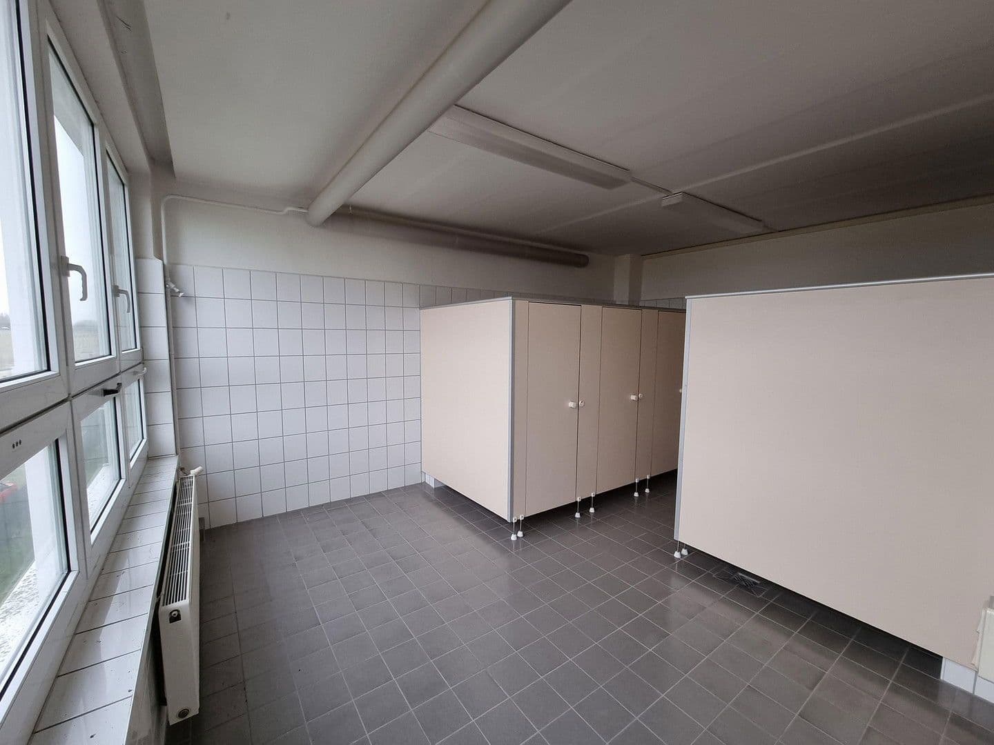 Predaj nebytového priestoru 19.000 m², Lützowstr. 1, Stavenhagen, Meklenbursko-Predpomoransko Predaj nebytového priestoru 19.000 m², Lützowstr. 1, Stavenhagen, Meklenbursko-Predpomoransko