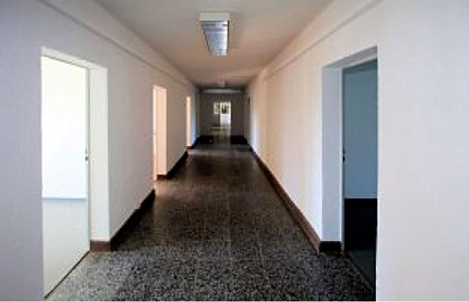 Predaj nebytového priestoru 19.000 m², Lützowstr. 1, Stavenhagen, Meklenbursko-Predpomoransko Predaj nebytového priestoru 19.000 m², Lützowstr. 1, Stavenhagen, Meklenbursko-Predpomoransko