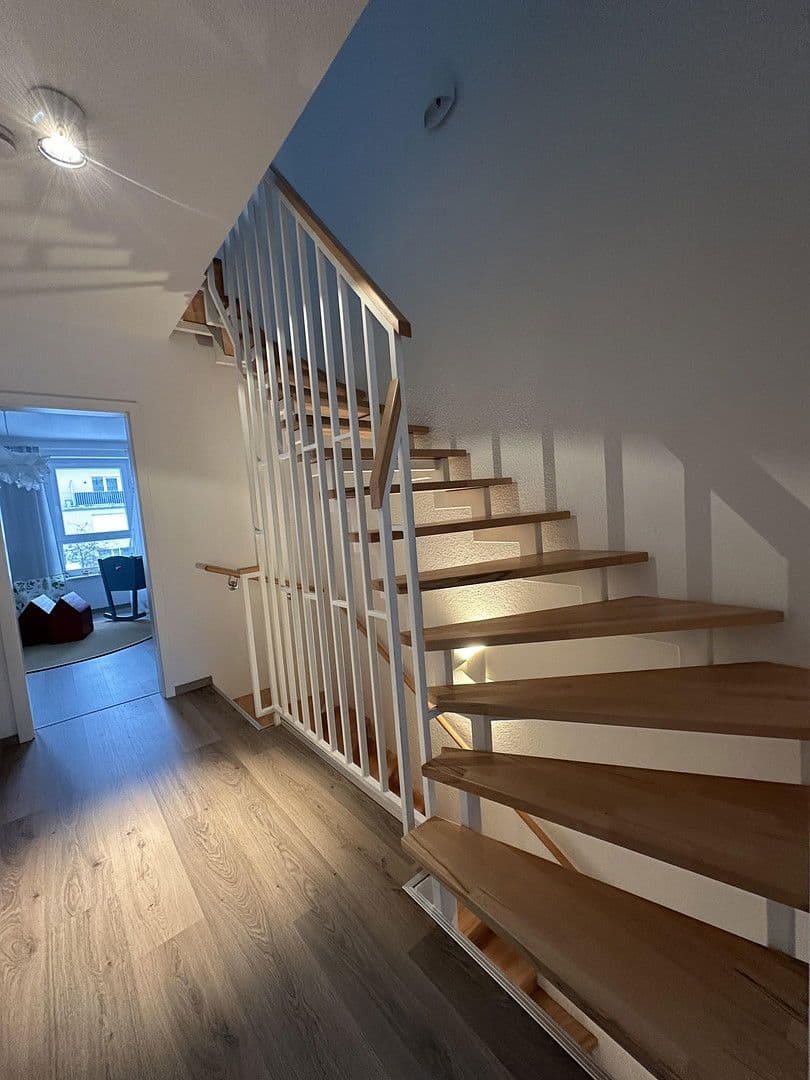 Prenájom domu 132 m², pozemek 163 m², Hans-Hackmack-Straße, Bremen, Brémy Prenájom domu 132 m², pozemek 163 m², Hans-Hackmack-Straße, Bremen, Brémy