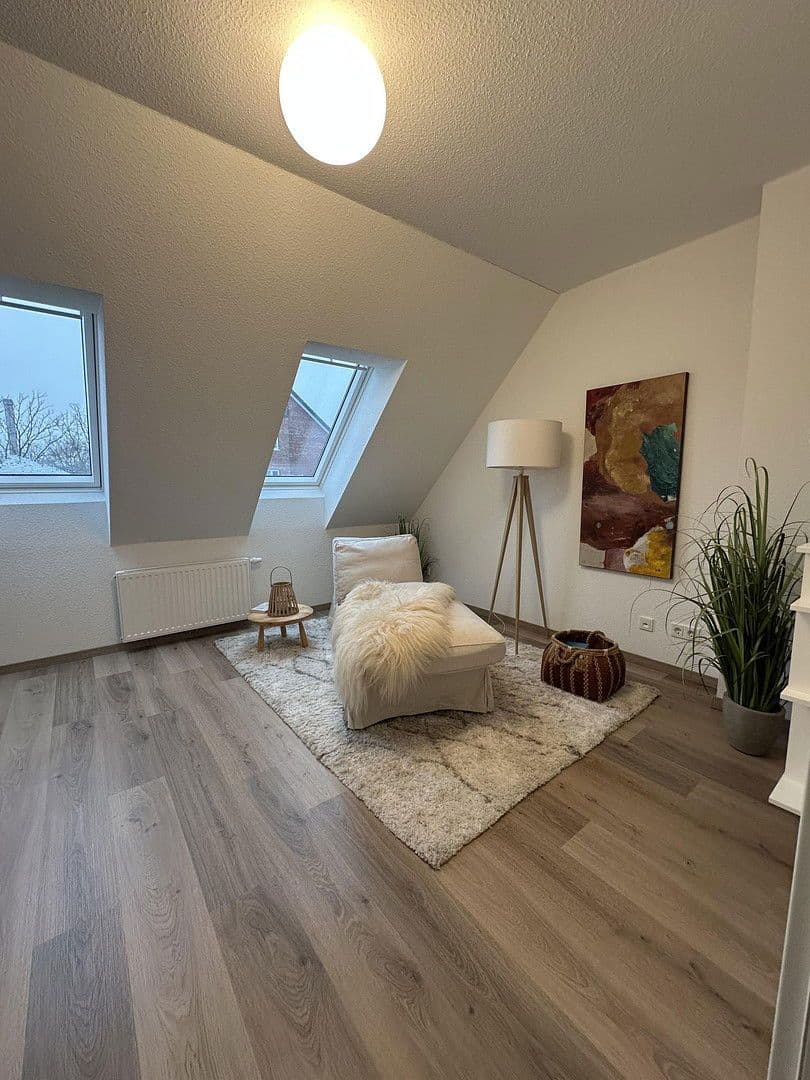 Prenájom domu 132 m², pozemek 163 m², Hans-Hackmack-Straße, Bremen, Brémy Prenájom domu 132 m², pozemek 163 m², Hans-Hackmack-Straße, Bremen, Brémy