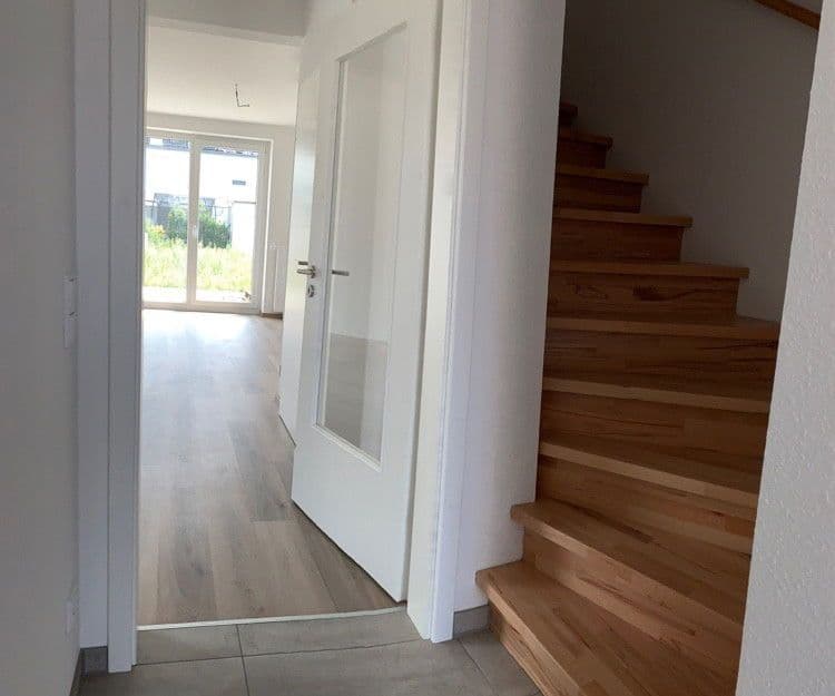 Prenájom domu 132 m², pozemek 163 m², Hans-Hackmack-Straße, Bremen, Brémy Prenájom domu 132 m², pozemek 163 m², Hans-Hackmack-Straße, Bremen, Brémy