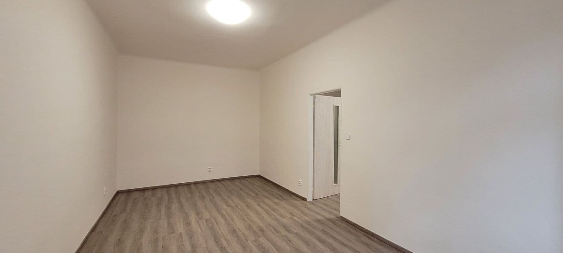 Prenájom bytu 2-izbový 43 m², Horní, Praha, Praha Prenájom bytu 2-izbový 43 m², Horní, Praha, Praha