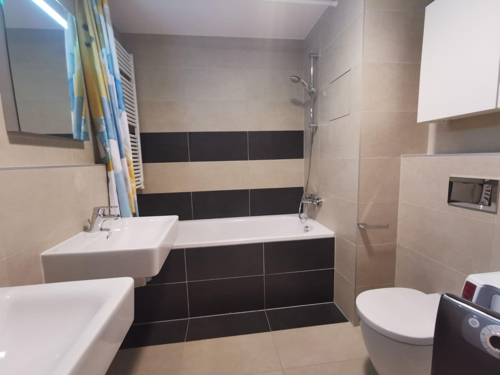 Prenájom bytu 4-izbový 107 m², Petržílkova, Praha, Praha Prenájom bytu 4-izbový 107 m², Petržílkova, Praha, Praha