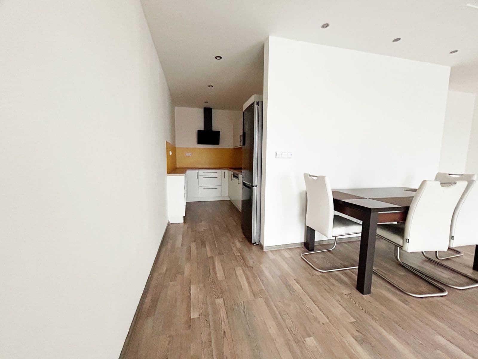 Prenájom bytu 3-izbový 83 m², Václavská, Kolín, Středočeský kraj Prenájom bytu 3-izbový 83 m², Václavská, Kolín, Středočeský kraj