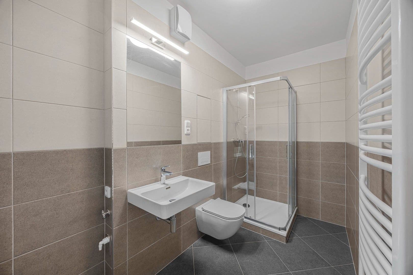 Prenájom bytu 2-izbový 51 m², Nádražní, Kralupy nad Vltavou, Středočeský kraj Prenájom bytu 2-izbový 51 m², Nádražní, Kralupy nad Vltavou, Středočeský kraj