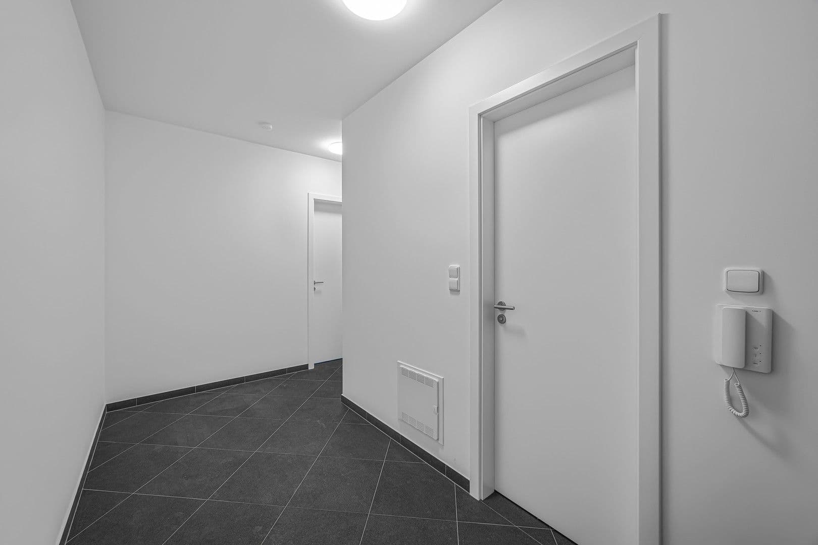 Prenájom bytu 2-izbový 51 m², Nádražní, Kralupy nad Vltavou, Středočeský kraj Prenájom bytu 2-izbový 51 m², Nádražní, Kralupy nad Vltavou, Středočeský kraj