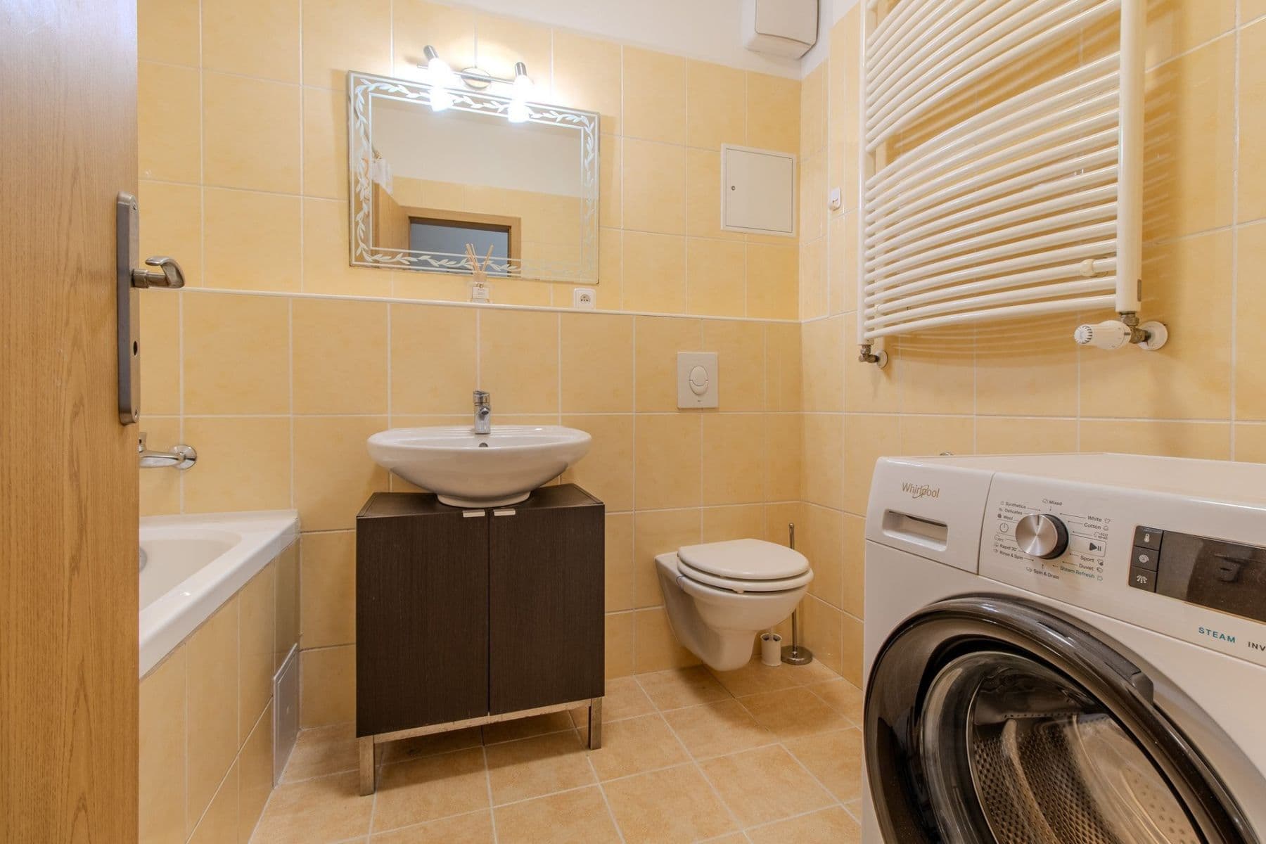 Prenájom bytu 2-izbový 54 m², V dolině, Praha, Praha Prenájom bytu 2-izbový 54 m², V dolině, Praha, Praha