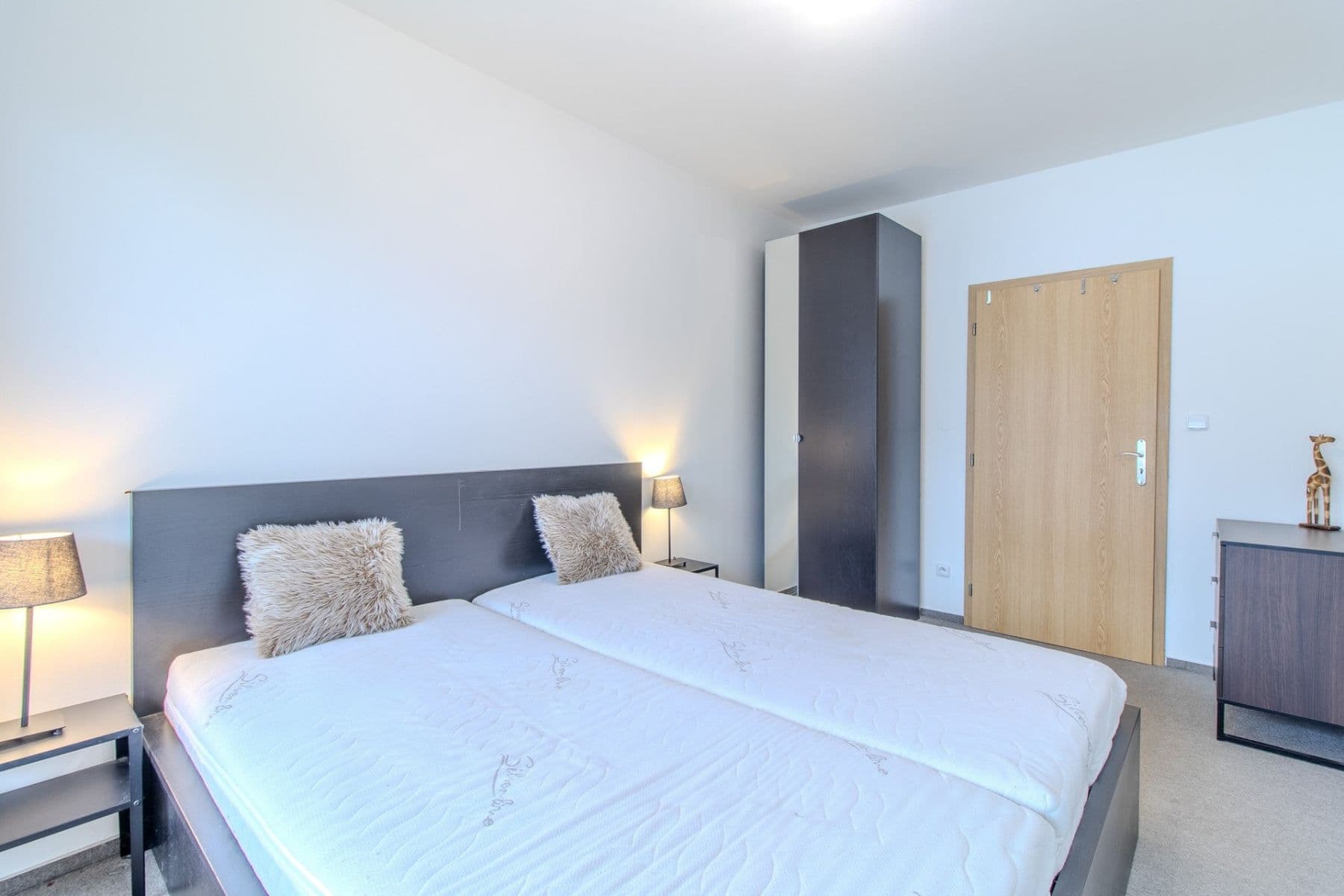 Prenájom bytu 2-izbový 54 m², V dolině, Praha, Praha Prenájom bytu 2-izbový 54 m², V dolině, Praha, Praha