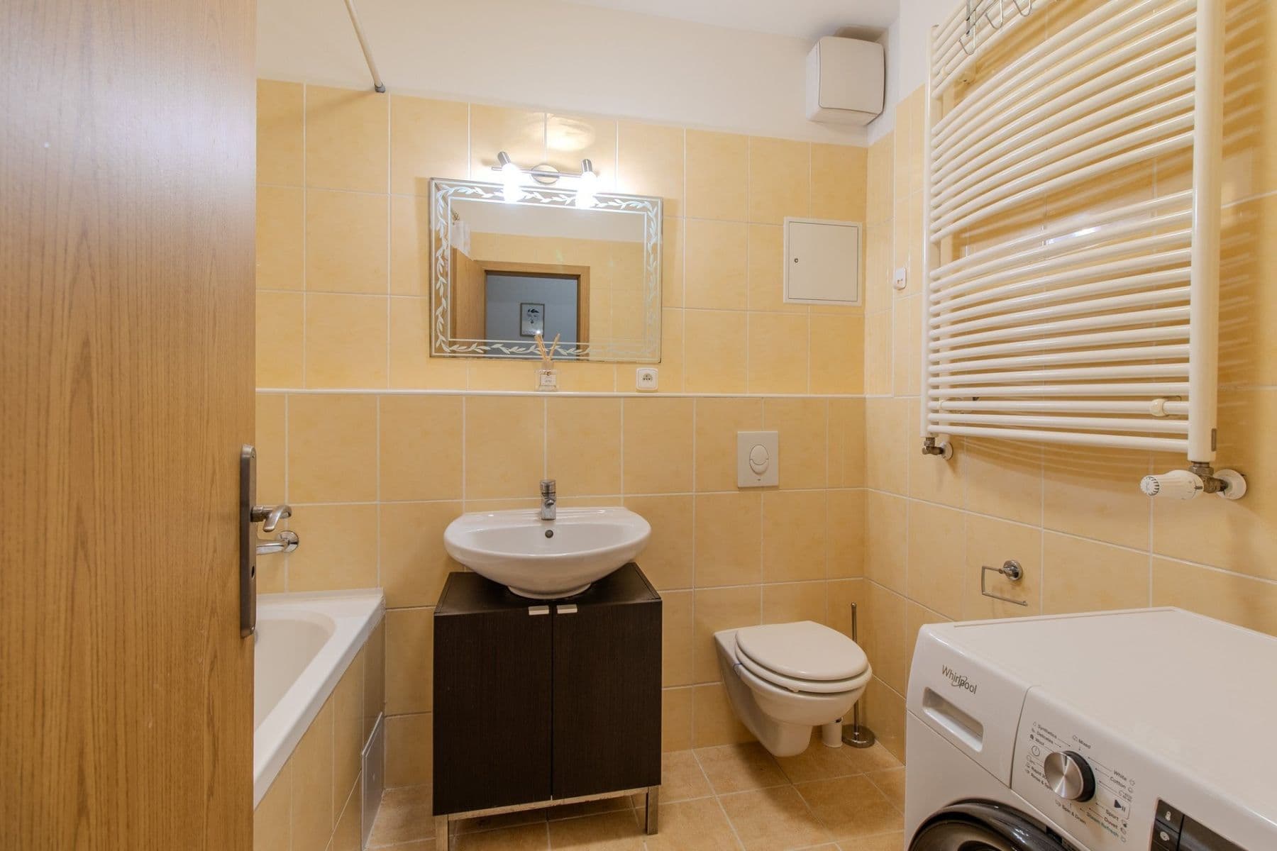 Prenájom bytu 2-izbový 54 m², V dolině, Praha, Praha Prenájom bytu 2-izbový 54 m², V dolině, Praha, Praha