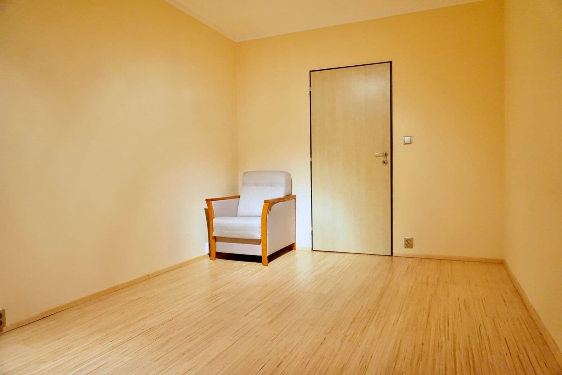 Prenájom bytu 2-izbový 40 m², Bryksova, Praha, Praha Prenájom bytu 2-izbový 40 m², Bryksova, Praha, Praha