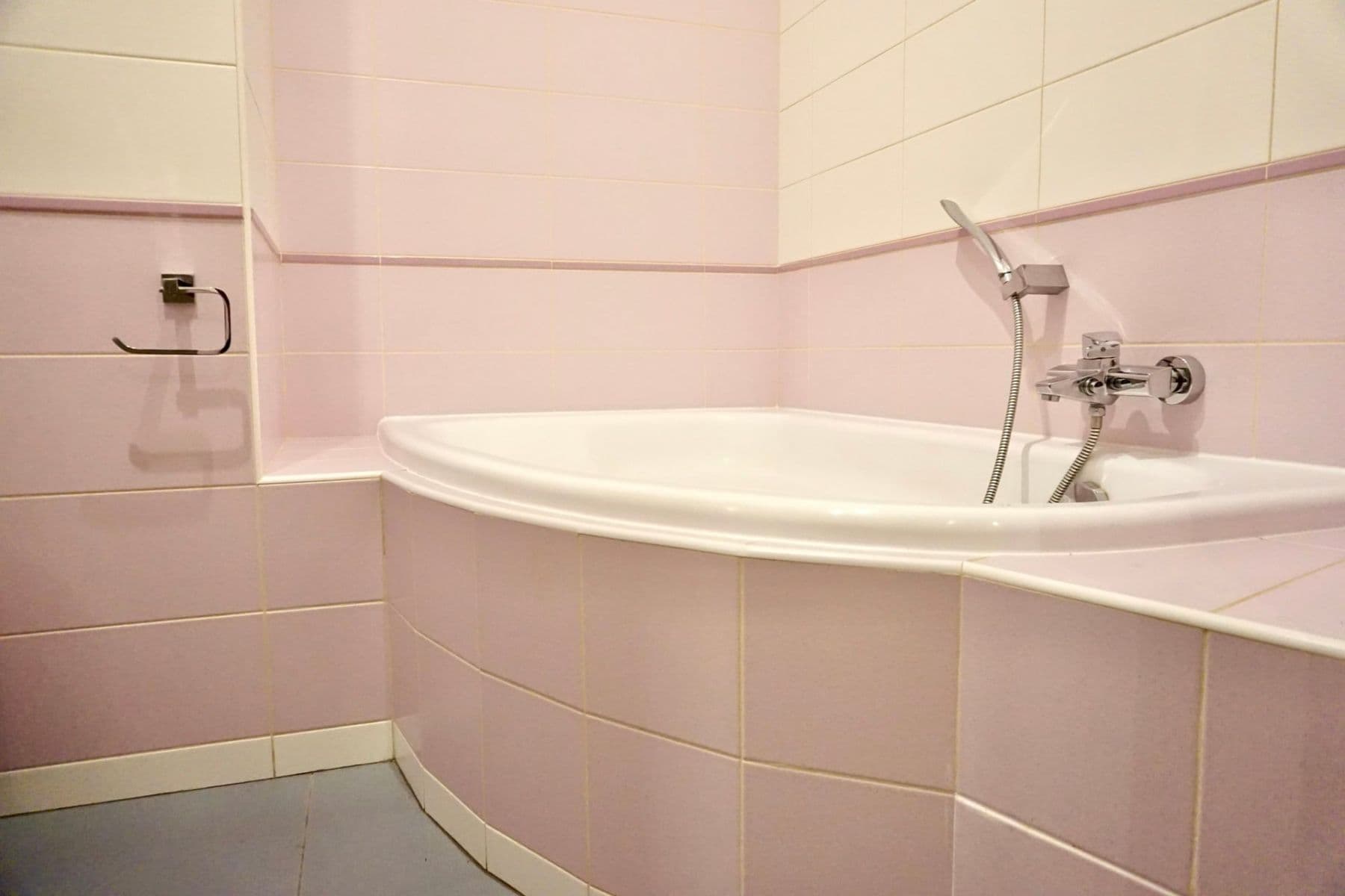 Prenájom bytu 2-izbový 40 m², Bryksova, Praha, Praha Prenájom bytu 2-izbový 40 m², Bryksova, Praha, Praha