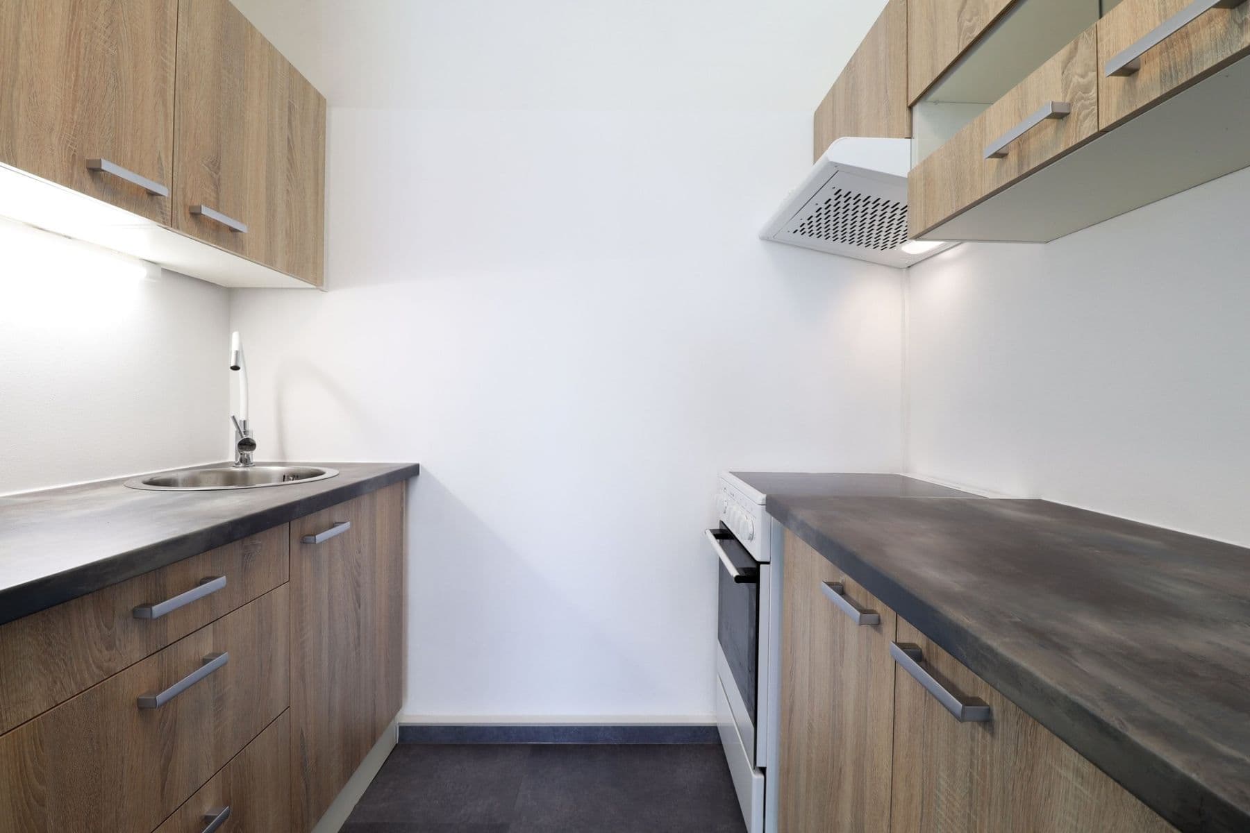 Prenájom bytu 2-izbový 46 m², Mezi školami, Praha, Praha Prenájom bytu 2-izbový 46 m², Mezi školami, Praha, Praha