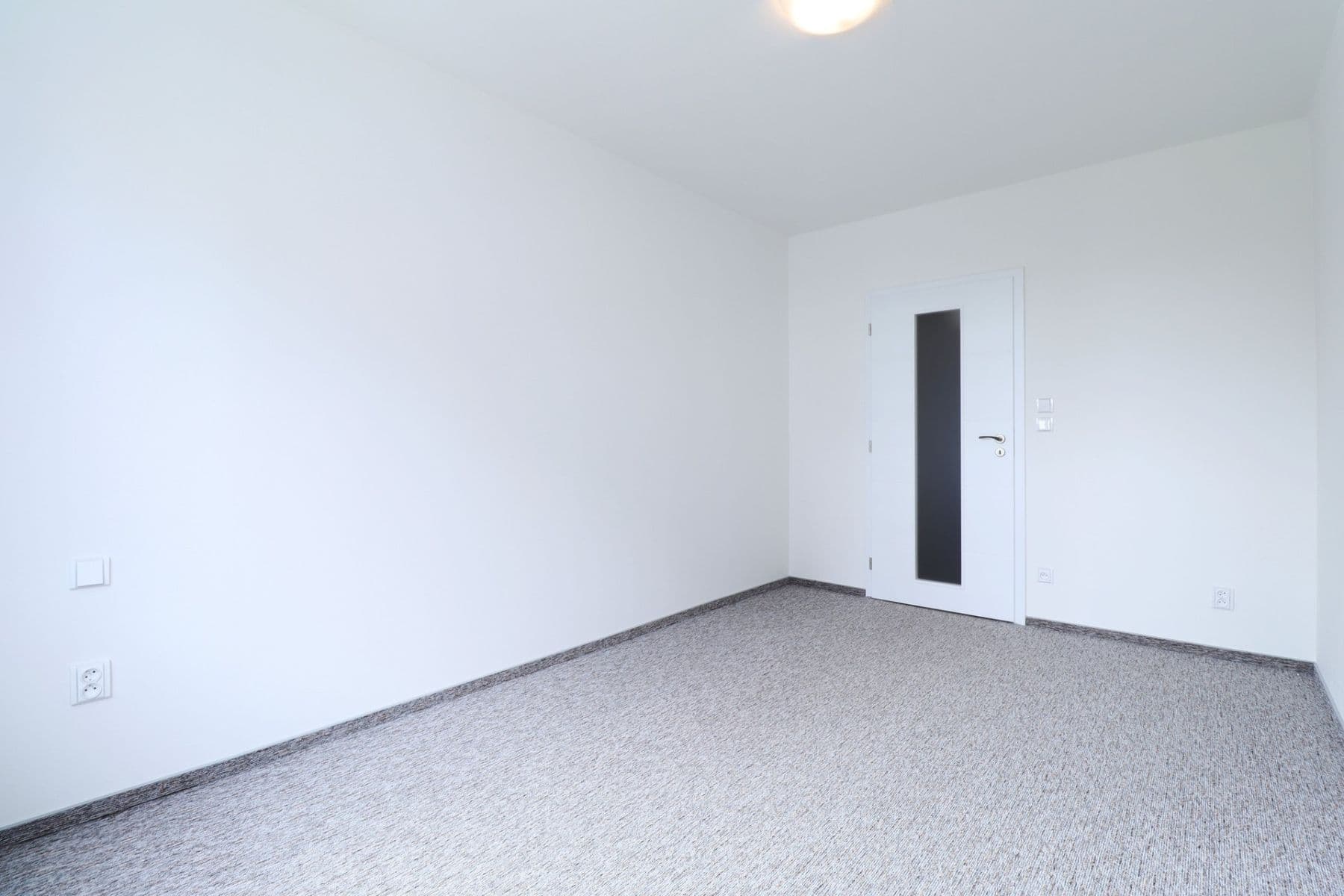 Prenájom bytu 2-izbový 46 m², Mezi školami, Praha, Praha Prenájom bytu 2-izbový 46 m², Mezi školami, Praha, Praha