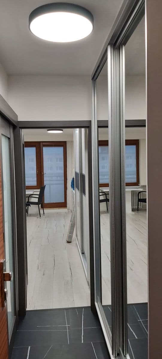 Prenájom bytu 1-izbový 31 m², Černého, Praha, Praha Prenájom bytu 1-izbový 31 m², Černého, Praha, Praha