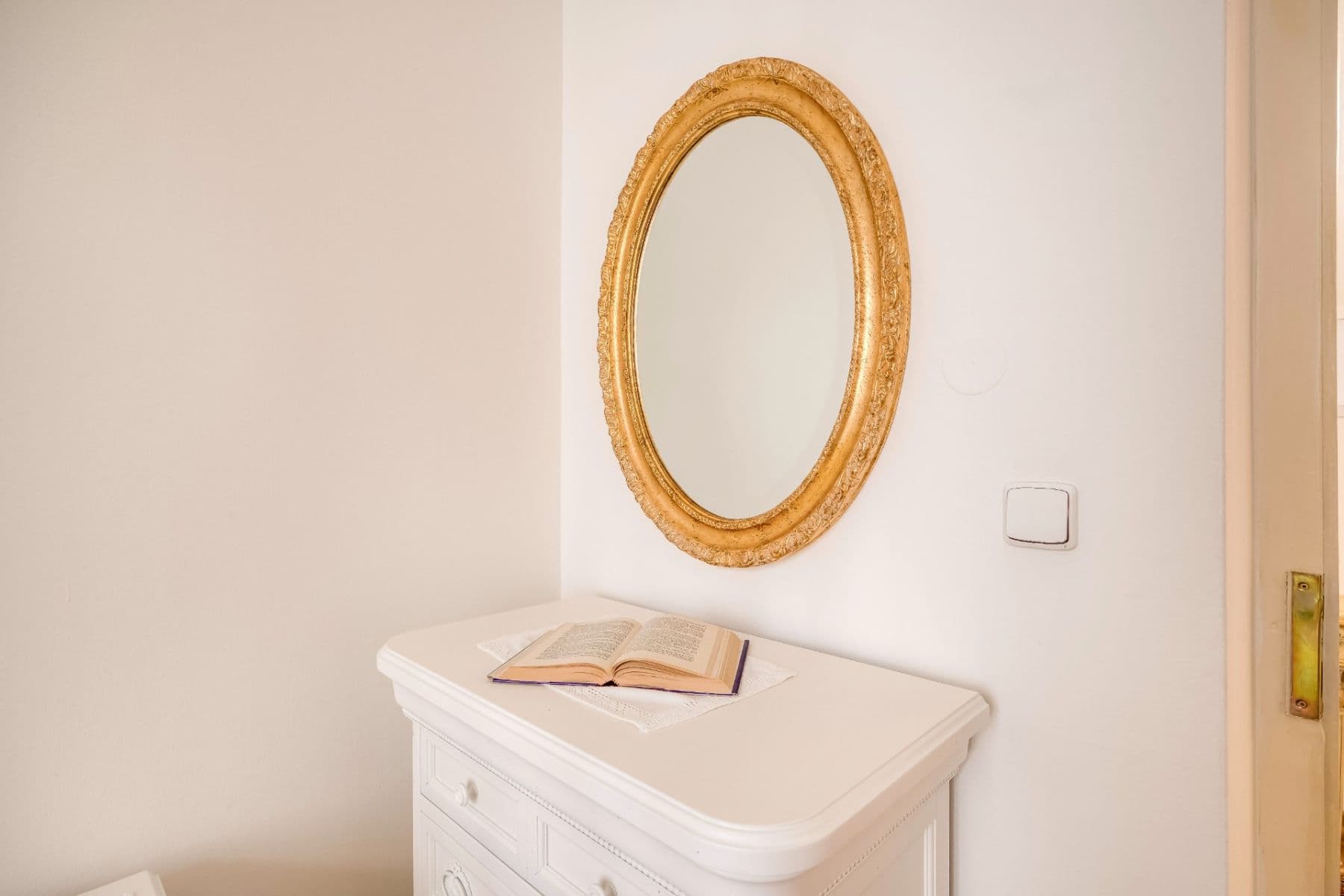 Prenájom bytu 3-izbový 120 m², Truhlářská, Praha, Praha Prenájom bytu 3-izbový 120 m², Truhlářská, Praha, Praha