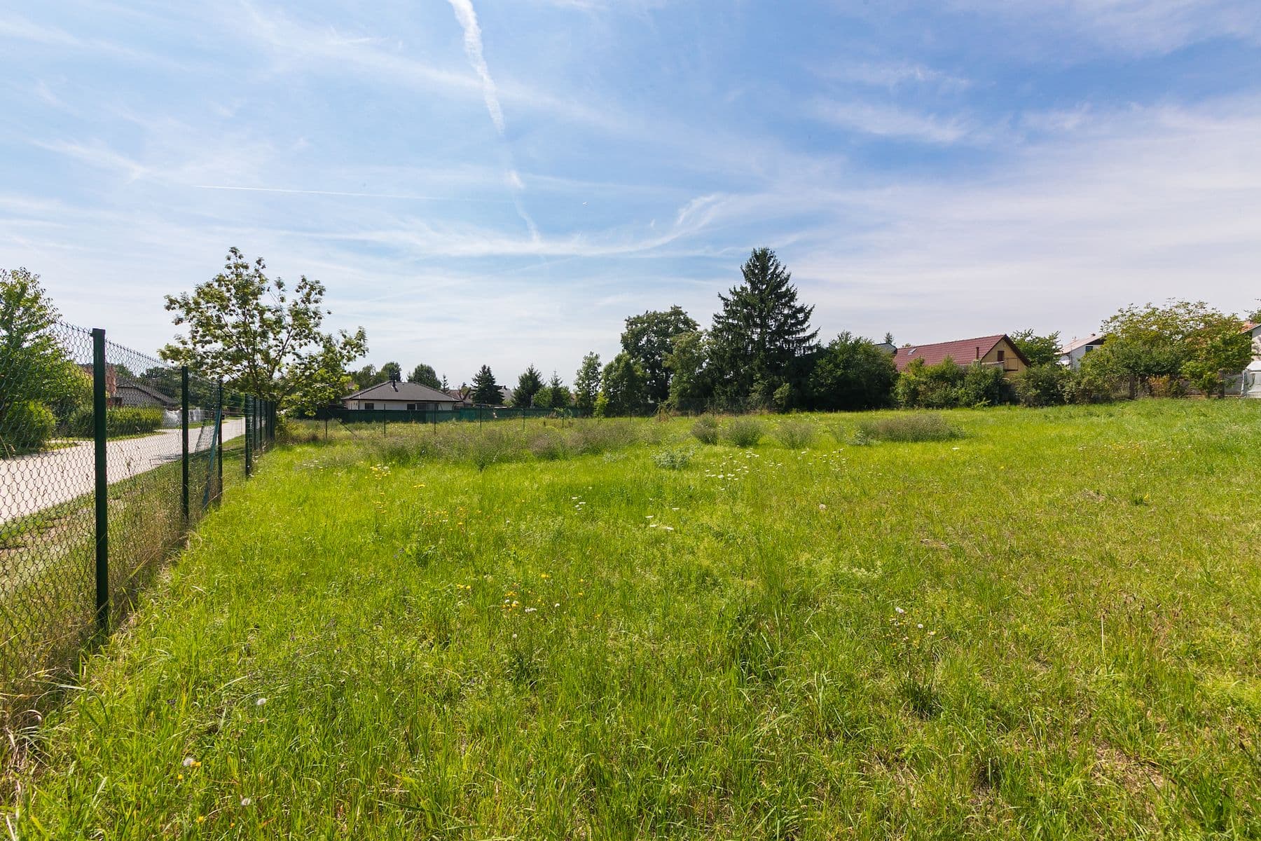 Predaj pozemku 1.240 m², Květinová, Čakovičky, Středočeský kraj Predaj pozemku 1.240 m², Květinová, Čakovičky, Středočeský kraj