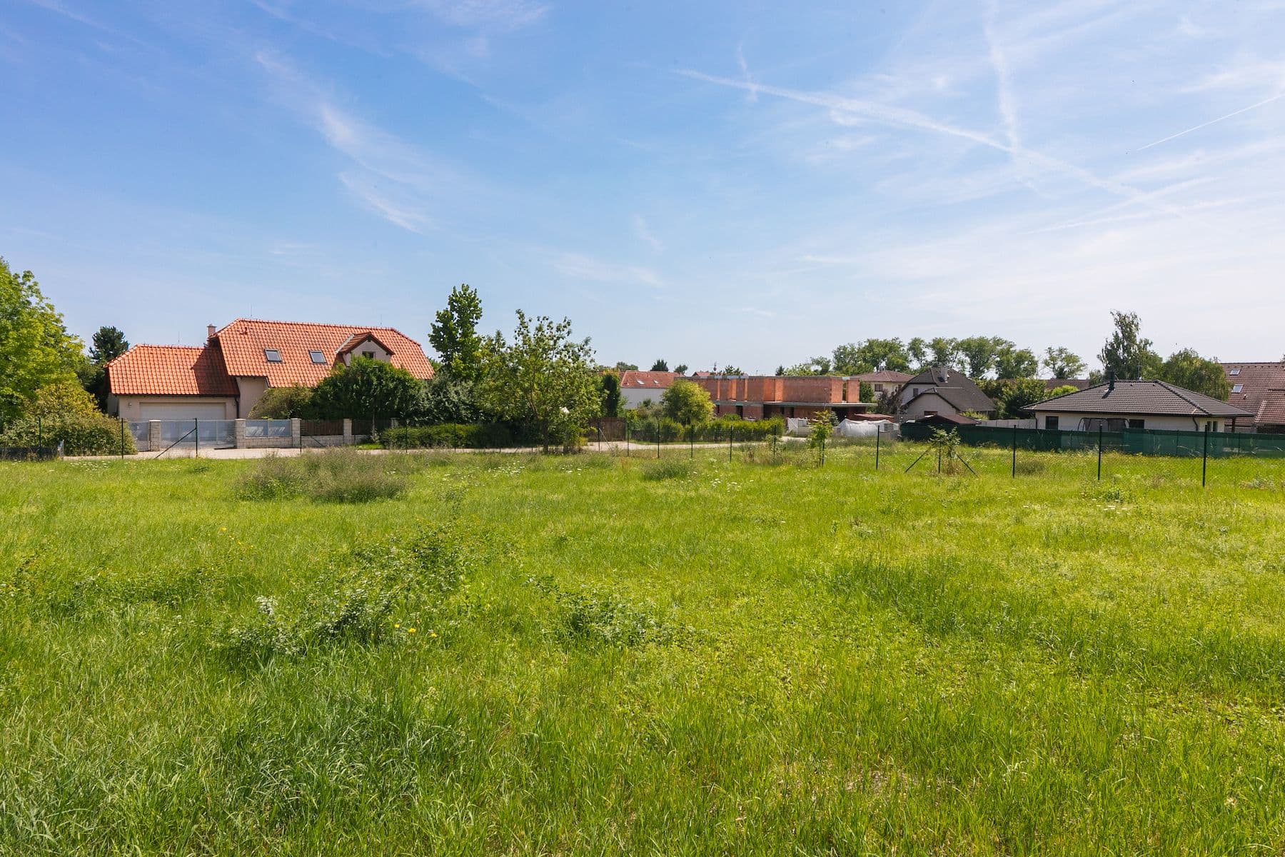 Predaj pozemku 1.240 m², Květinová, Čakovičky, Středočeský kraj Predaj pozemku 1.240 m², Květinová, Čakovičky, Středočeský kraj