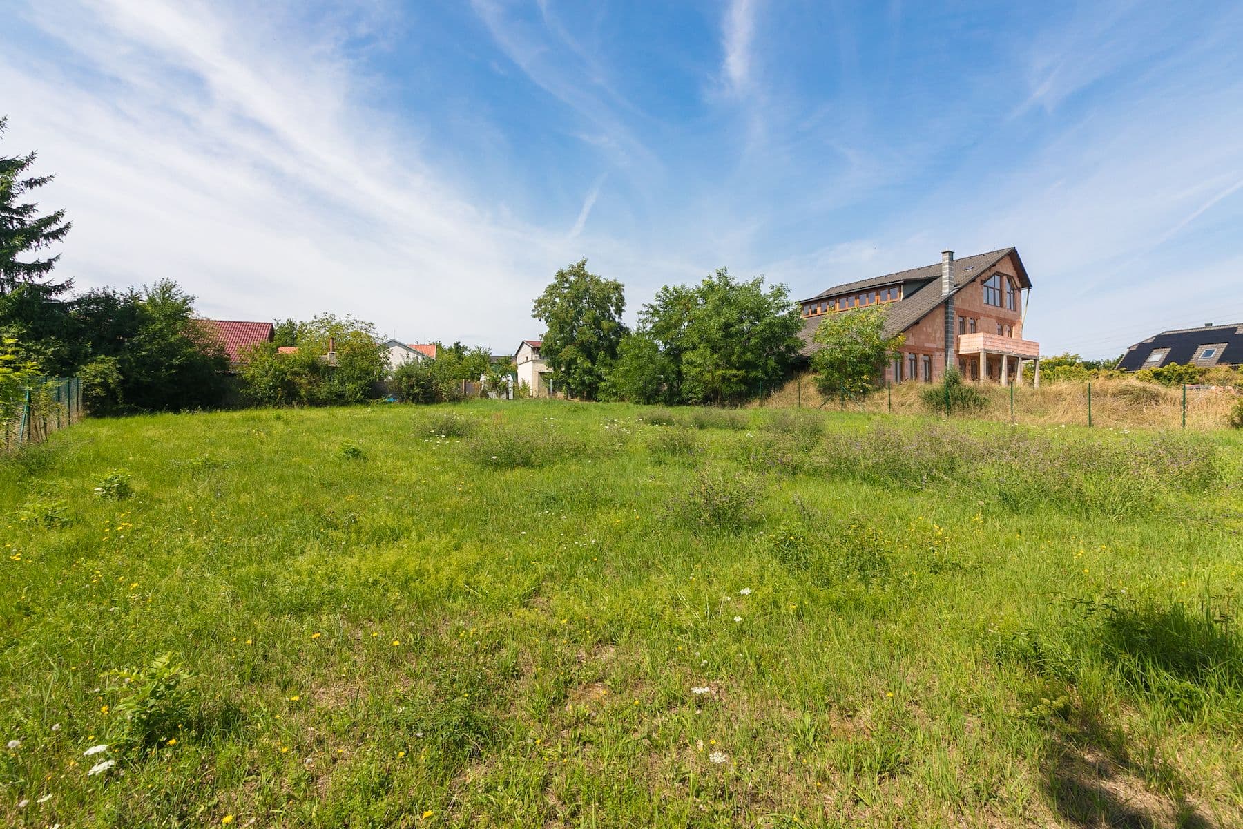 Predaj pozemku 1.240 m², Květinová, Čakovičky, Středočeský kraj Predaj pozemku 1.240 m², Květinová, Čakovičky, Středočeský kraj