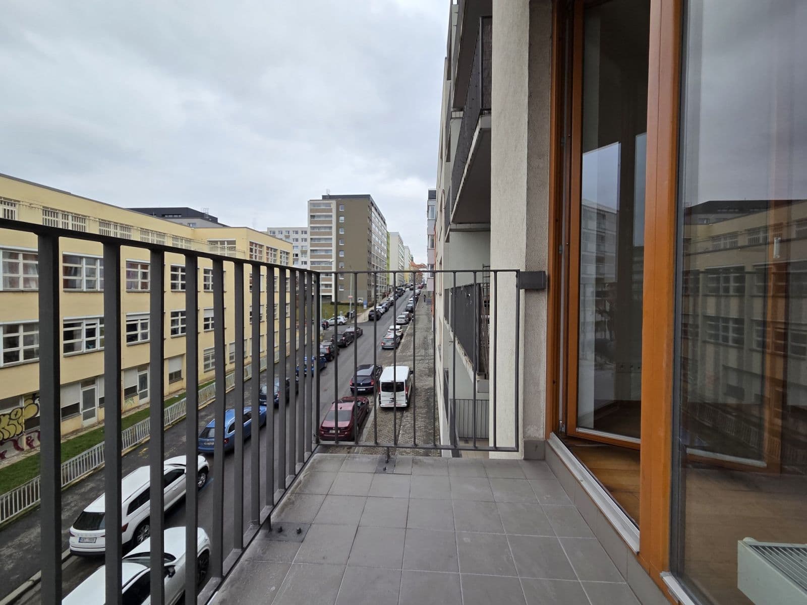 Prenájom bytu 3-izbový 85 m², Jeseniova, Praha, Praha Prenájom bytu 3-izbový 85 m², Jeseniova, Praha, Praha