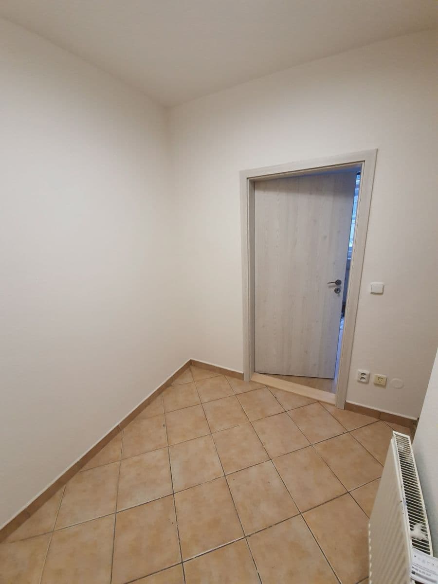 Prenájom bytu 2-izbový 50 m², Janýrova, Praha, Praha Prenájom bytu 2-izbový 50 m², Janýrova, Praha, Praha