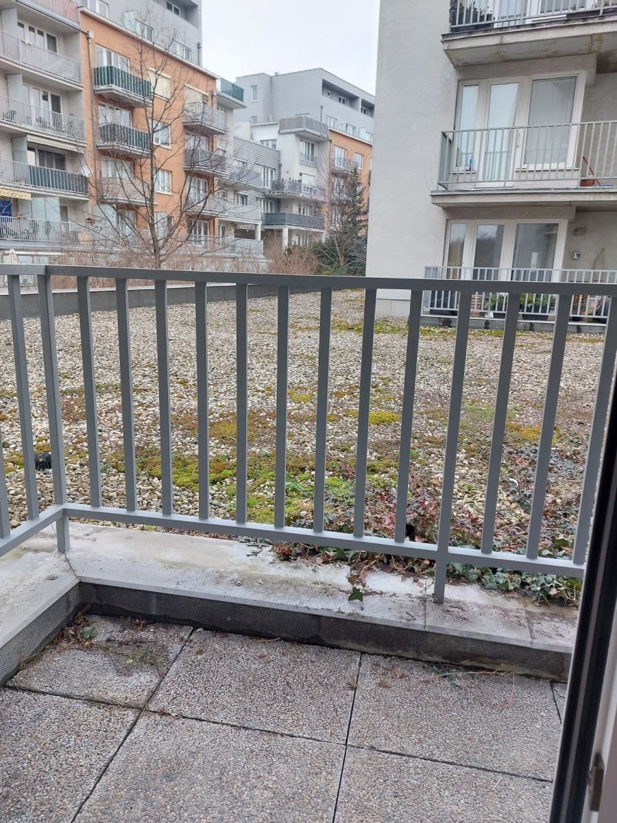 Prenájom bytu 2-izbový 50 m², Janýrova, Praha, Praha Prenájom bytu 2-izbový 50 m², Janýrova, Praha, Praha