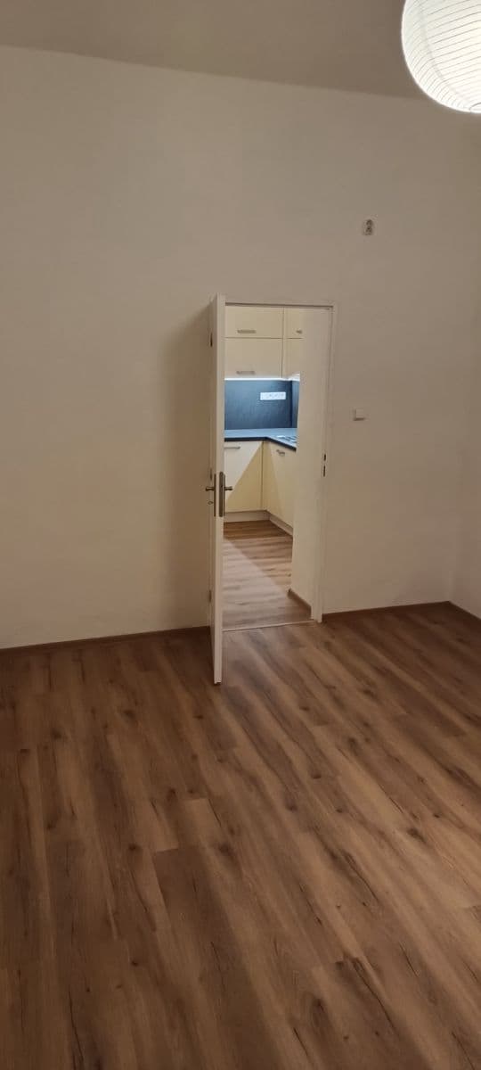 Prenájom bytu 2-izbový 48 m², Kozácká, Praha, Praha Prenájom bytu 2-izbový 48 m², Kozácká, Praha, Praha